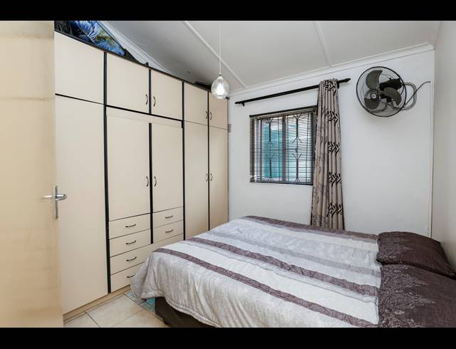 3 BEDROOM FREEHOLD FOR SALE IN NEWLANDS WEST
